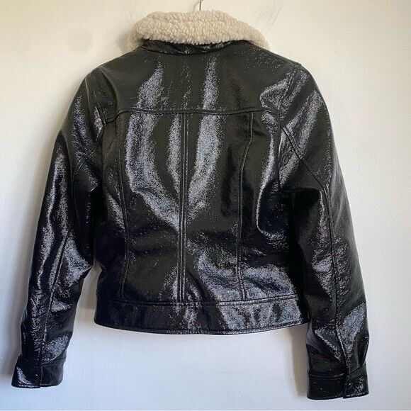 Aritzia Wilfred Tempest patent leather vinyl coat with shearling collar (L) - Picture 3 of 8